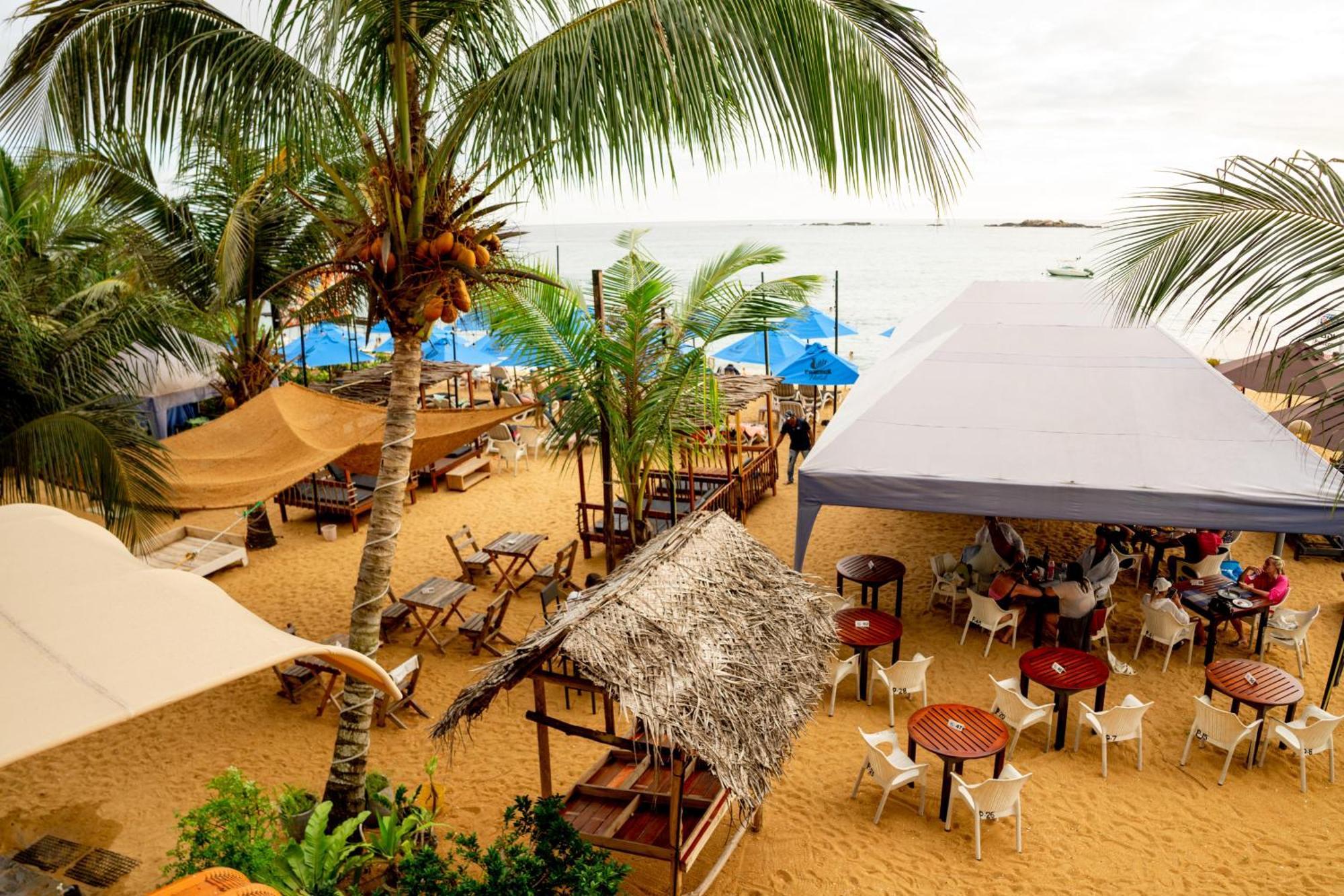 Peacock Beach Hotel Unawatuna Exterior photo